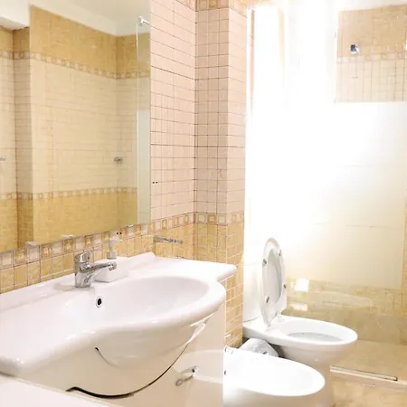 公寓 Hoja 地拉那